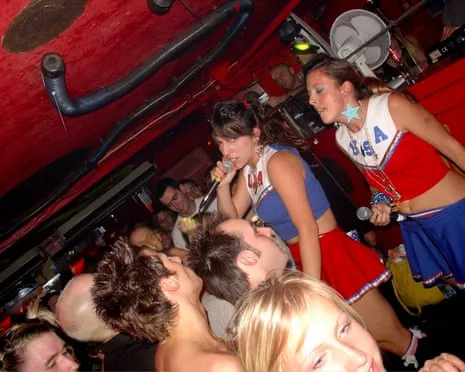The Way Electroclash Revived Glamour, Grit and Excitement to 2000s Music Scenes