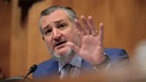 Senator Ted Cruz Likens American Media Oversight Body to ‘Mafioso’ on Kimmel’s Program